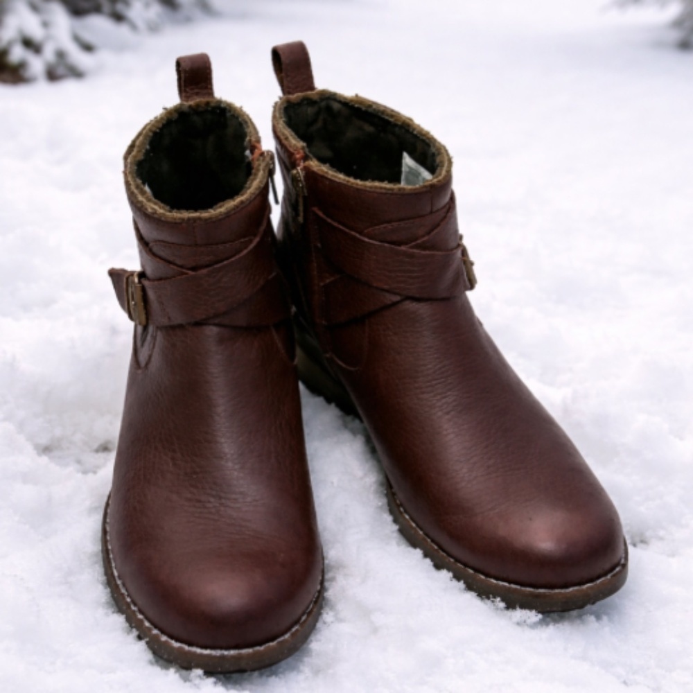 Merrell| Shiloh ll Waterproof 9.5 Ankle Boots *Wool Cuff Removed* Burgundy Wine